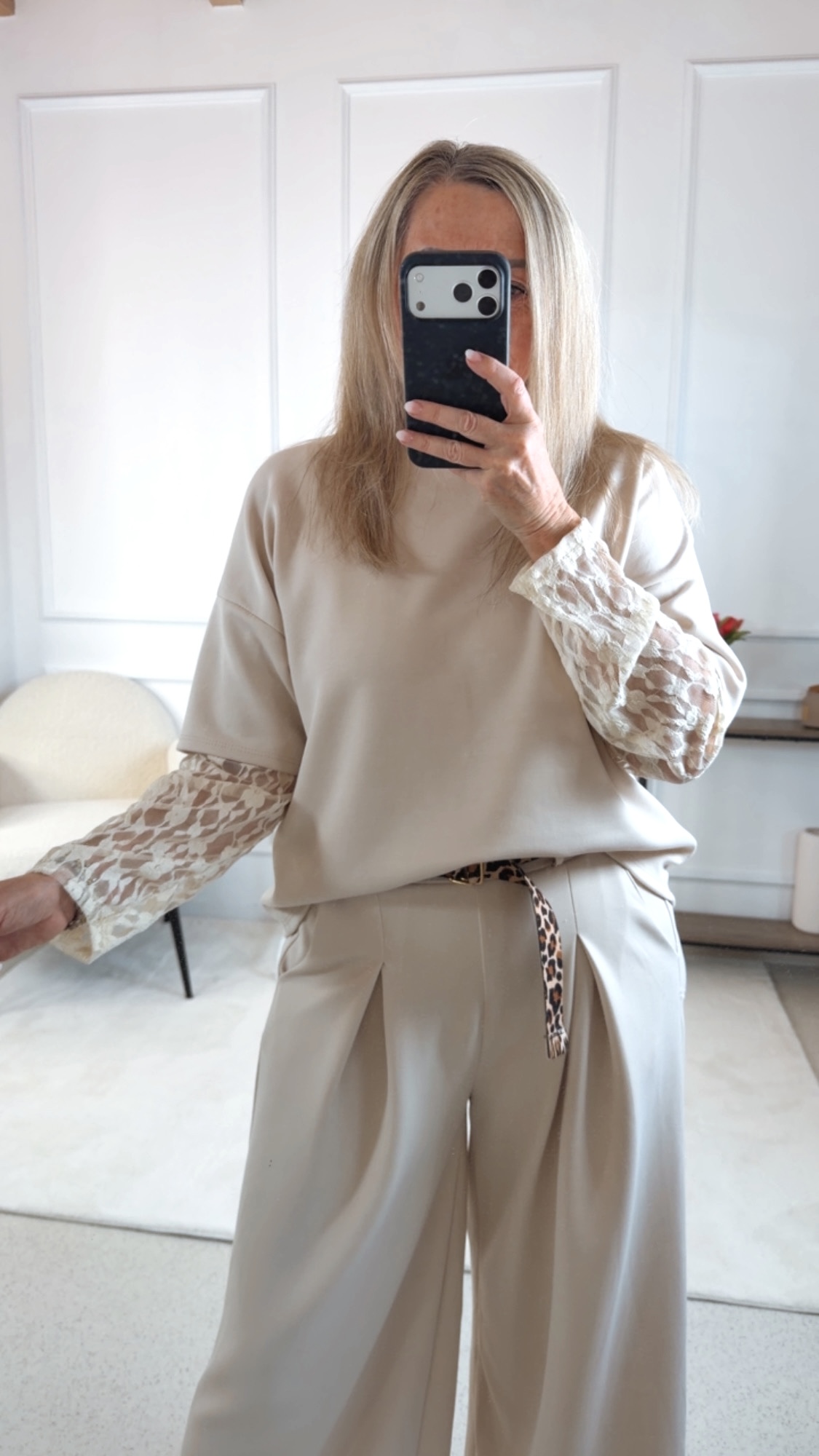 PULLOVER MIT SPITZE NOEMI 34 - 42 Made in Italy