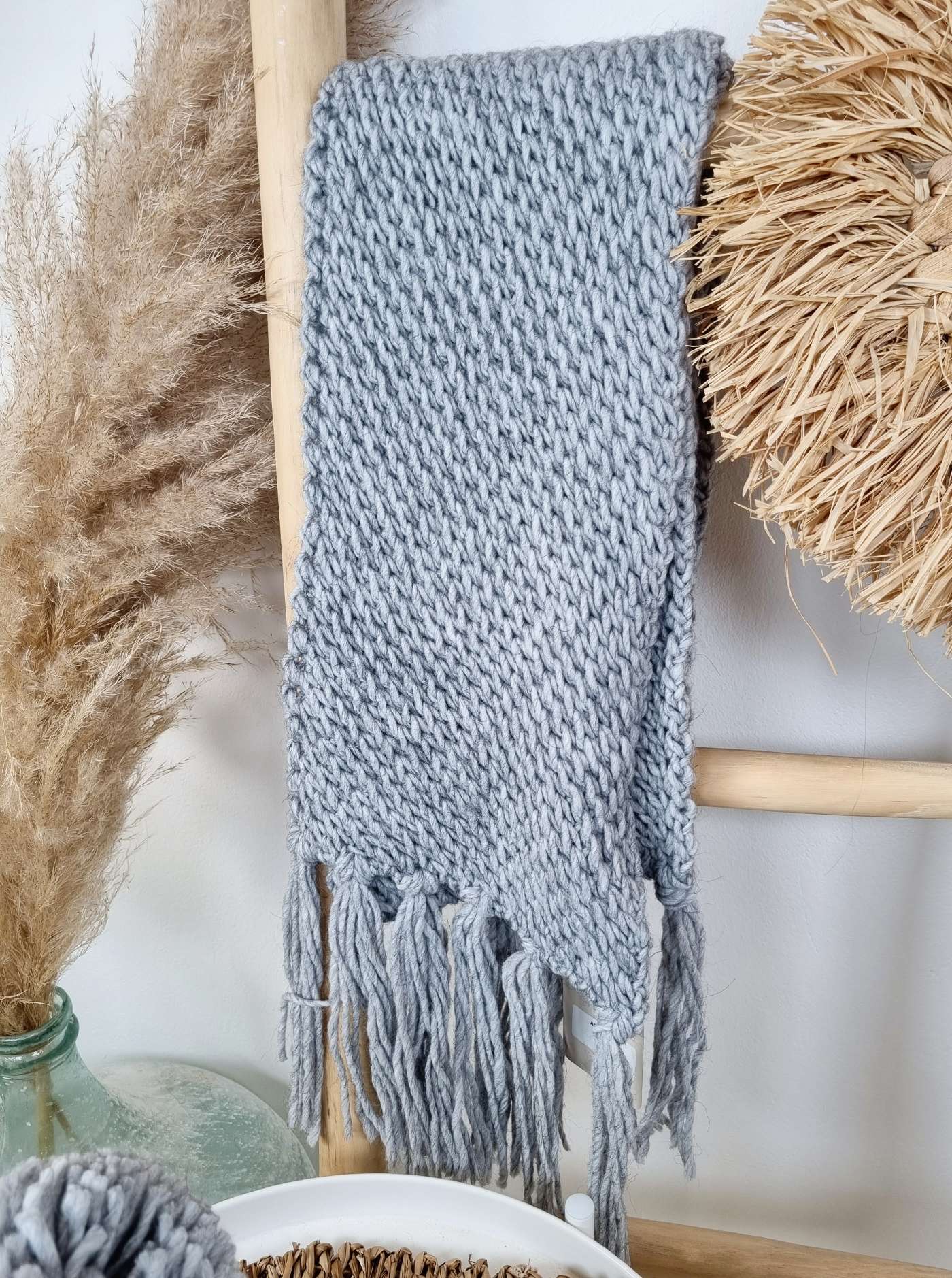 EDLER SCHAL SCARF GIADA GRAU Made in Italy kuscheliger weicher Strick Schal Fransen EDLER SCHAL SCARF GIADA GRAU Made in Italy kuscheliger weicher Strick Schal Fransen