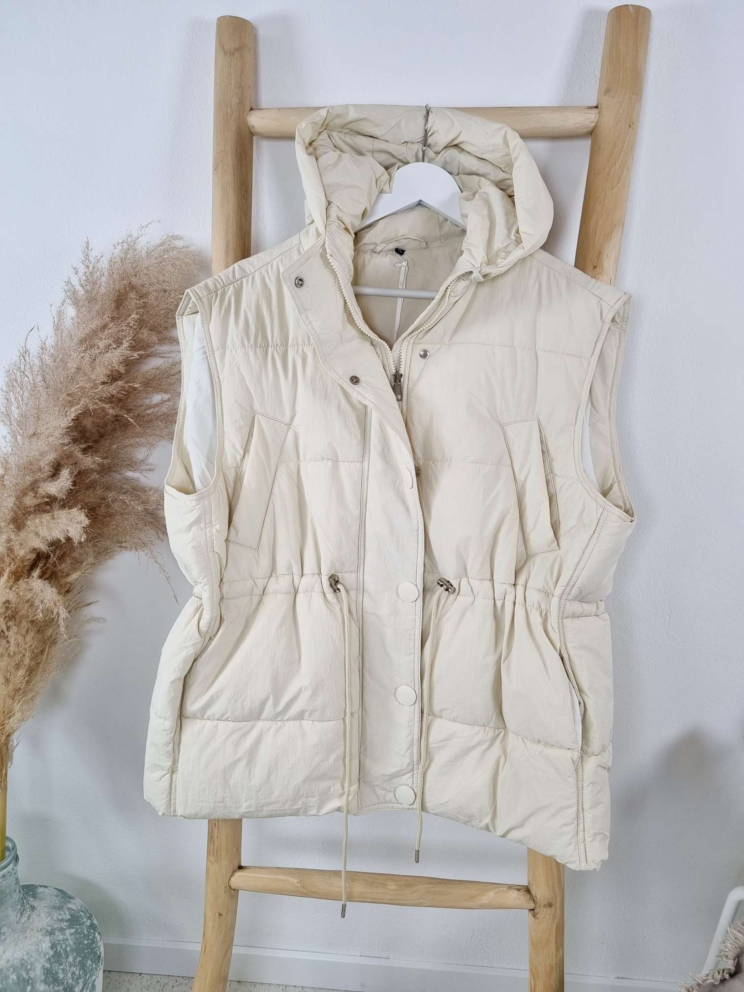 ÄRMELLOSE STEPPWESTE RAFFAELA CREME Kapuze Oversize Stepp Weste Jacke Mantel  Italy Style 36 -42/44