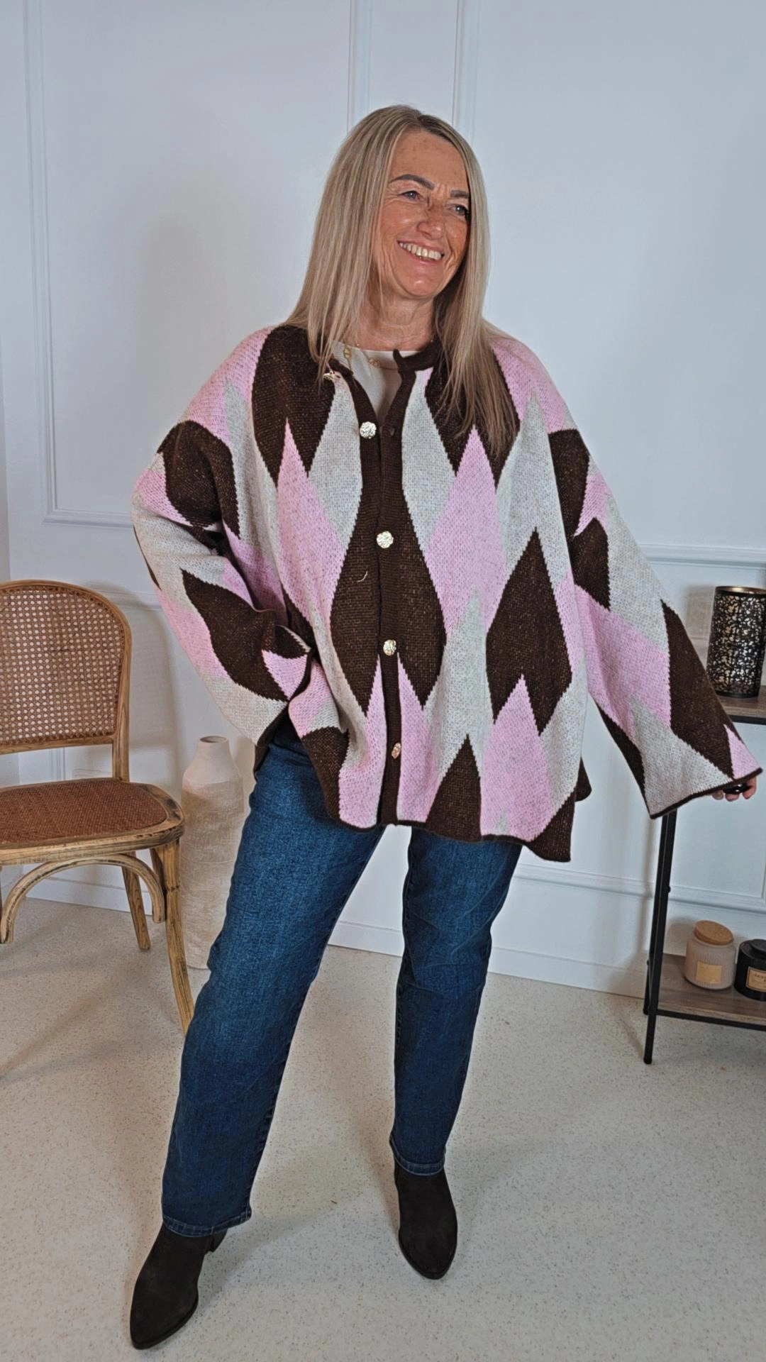 OVERSIZE CARDIGAN SHIRIN GRAFISCHES MUSTER 34-44/46 Made in Italy Goldfarbene Knöpfe