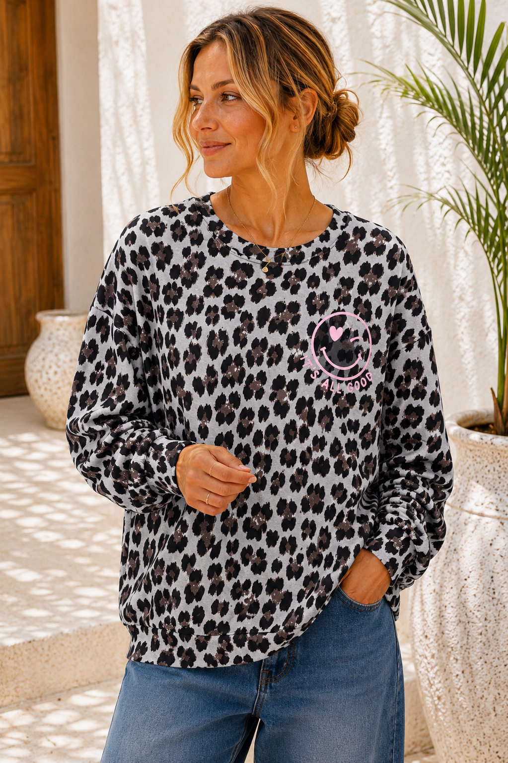 Sweatshirt „Happy Vibes NINA LEO“ – Made in Italy Gr. 34-42/44