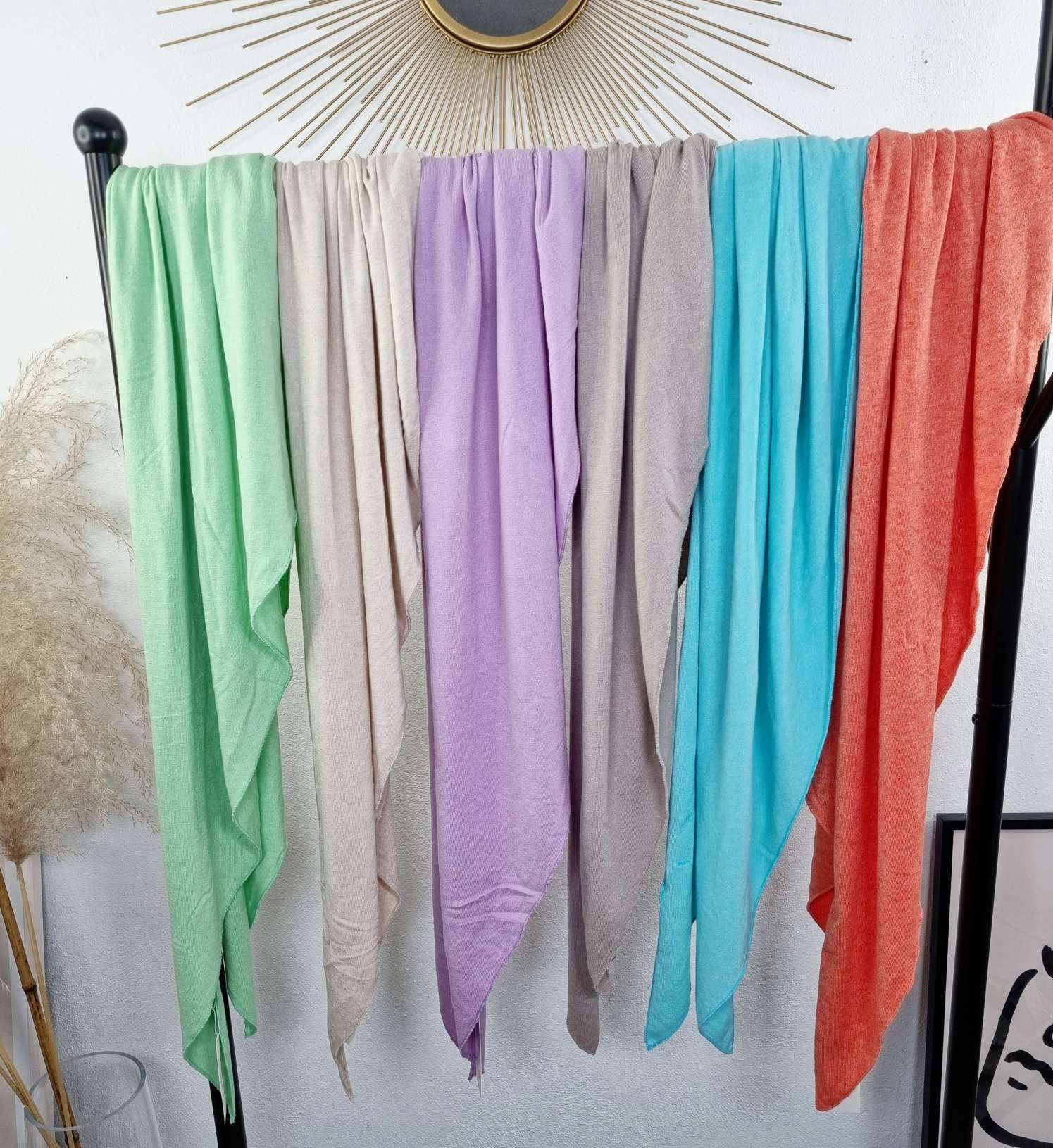 DREIECKSSCHAL SELECTED Made in Italy Halstuch weicher Viskose Sommer Schal versch. Farben DREIECKSSCHAL SELECTED Made in Italy Halstuch weicher Viskose Sommer Schal versch. Farben