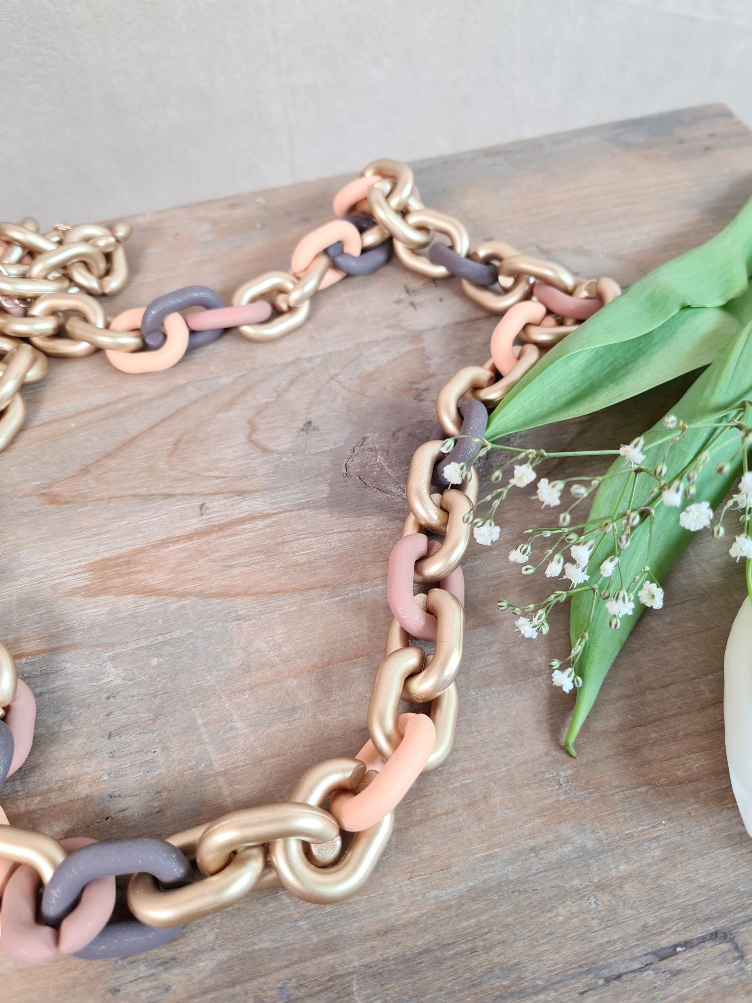 KETTE BLENDED MATT LACHS Metall Resin Goldfarbig Necklace Halskette
