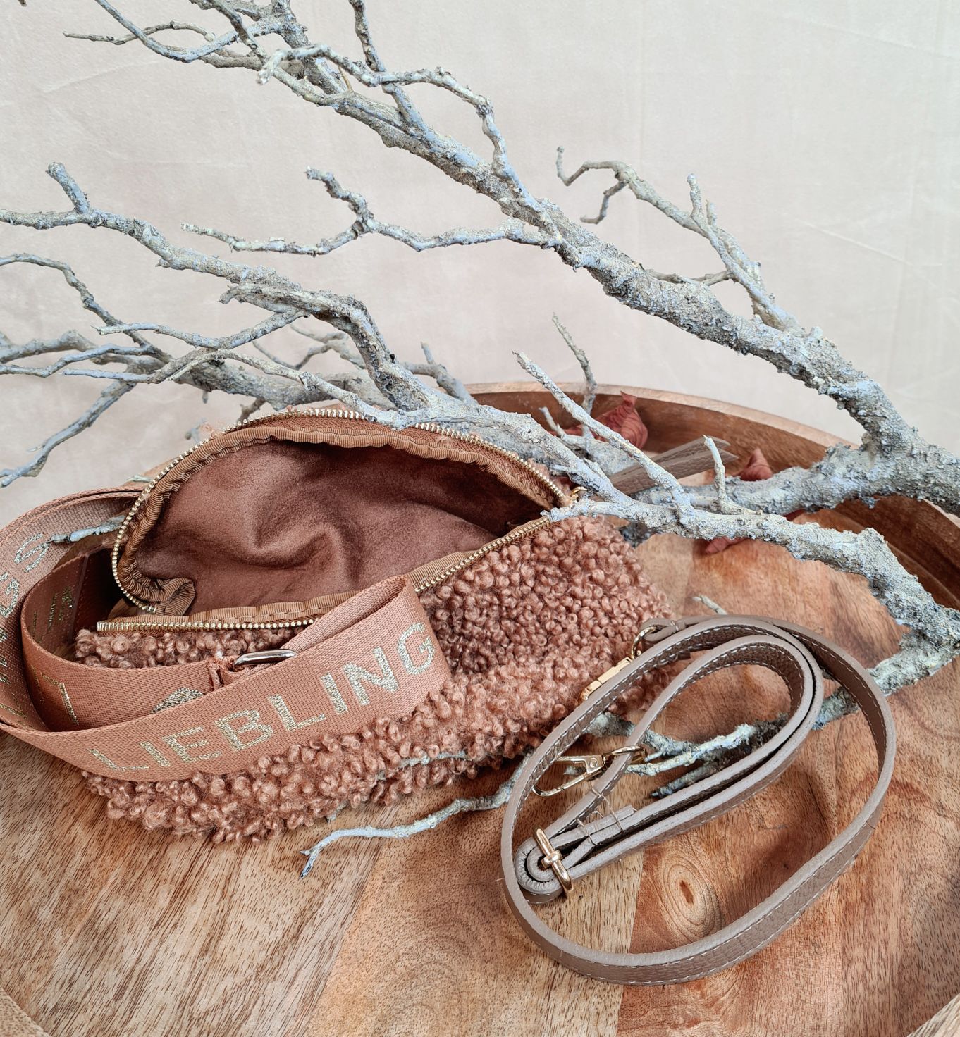 BAUCHTASCHE TEDDY M AURI CAMEL LIEBLINGS Umhängetasche mit Leder Made in Italy BAUCHTASCHE TEDDY M AURI CAMEL LIEBLINGS Umhängetasche mit Leder Made in Italy