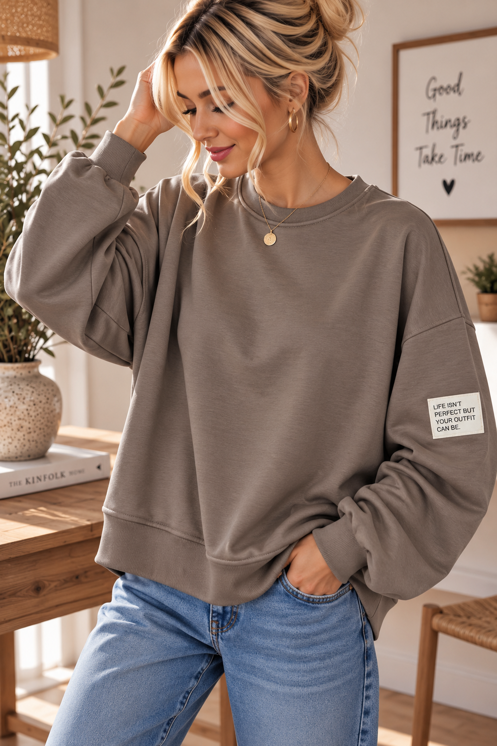 Butterstoff-Sweatshirt uni mit Statement-Patch – SW0094 Made in Italy Gr 34-42