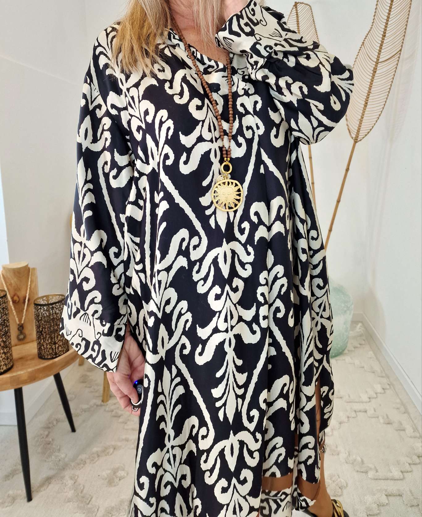 BLUSEN KLEID COSIMA SCHWARZ WEISS langes Seiden Kleid Dress Longbluse Made in Italy 34-42 BLUSEN KLEID COSIMA SCHWARZ WEISS langes Seiden Kleid Dress Longbluse Made in Italy 34-42